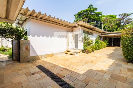 Casa à venda com 370m², 3 quartos e 5 vagasQuintal