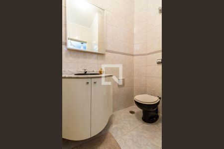 Casa à venda com 370m², 3 quartos e 5 vagasLavabo 1