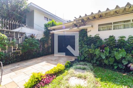 Casa à venda com 370m², 3 quartos e 5 vagasQuintal