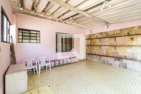 Casa à venda com 370m², 3 quartos e 5 vagasQuintal
