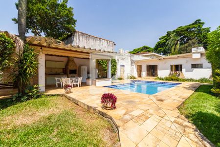 Casa à venda com 370m², 3 quartos e 5 vagasQuintal