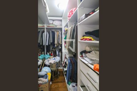 Casa para alugar com 200m², 4 quartos e 3 vagasSuíte 1