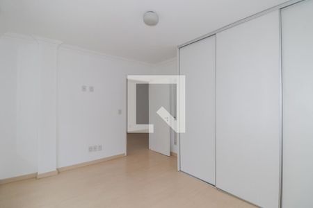 Quarto de apartamento para alugar com 1 quarto, 71m² em Moinhos de Vento, Porto Alegre