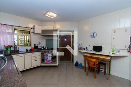 Apartamento à venda com 310m², 3 quartos e 4 vagas Apartamento à venda com 310m², 3 quartos e 4 vagasCozinha