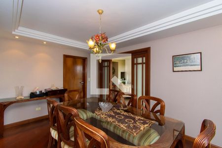 Apartamento à venda com 310m², 3 quartos e 4 vagas Apartamento à venda com 310m², 3 quartos e 4 vagasSala de Jantar