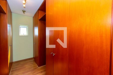 Apartamento à venda com 310m², 3 quartos e 4 vagas Apartamento à venda com 310m², 3 quartos e 4 vagasSuíte master - Closet