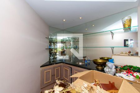 Apartamento à venda com 310m², 3 quartos e 4 vagas Apartamento à venda com 310m², 3 quartos e 4 vagasBar