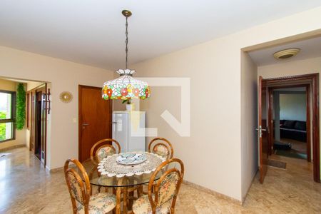 Apartamento à venda com 310m², 3 quartos e 4 vagas Apartamento à venda com 310m², 3 quartos e 4 vagasCopa