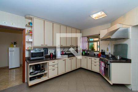Apartamento à venda com 310m², 3 quartos e 4 vagas Apartamento à venda com 310m², 3 quartos e 4 vagasCozinha