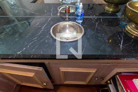 Apartamento à venda com 310m², 3 quartos e 4 vagas Apartamento à venda com 310m², 3 quartos e 4 vagasBar