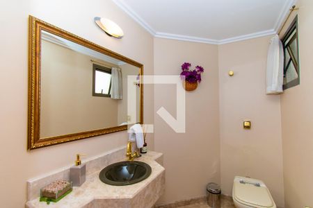 Apartamento à venda com 310m², 3 quartos e 4 vagas Apartamento à venda com 310m², 3 quartos e 4 vagasLavabo