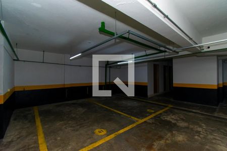 Apartamento à venda com 310m², 3 quartos e 4 vagas Apartamento à venda com 310m², 3 quartos e 4 vagasÁrea comum - Garagem