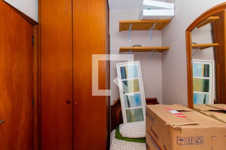 Apartamento à venda com 310m², 3 quartos e 4 vagas Apartamento à venda com 310m², 3 quartos e 4 vagasQuarto de Serviço