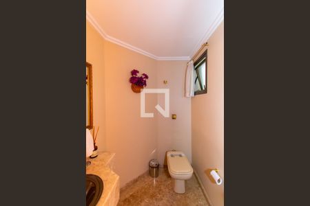 Apartamento à venda com 310m², 3 quartos e 4 vagas Apartamento à venda com 310m², 3 quartos e 4 vagasLavabo