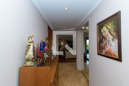 Apartamento à venda com 310m², 3 quartos e 4 vagas Apartamento à venda com 310m², 3 quartos e 4 vagasHall de entrada