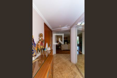 Apartamento à venda com 310m², 3 quartos e 4 vagas Apartamento à venda com 310m², 3 quartos e 4 vagasHall de entrada