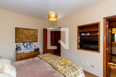 Apartamento à venda com 310m², 3 quartos e 4 vagas Apartamento à venda com 310m², 3 quartos e 4 vagasSuíte master