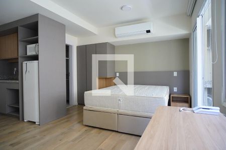 Sala - quarto de apartamento à venda com 1 quarto, 37m² em Petrópolis, Porto Alegre