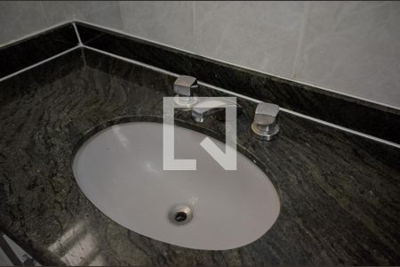 Apartamento à venda com 112m², 3 quartos e 1 vaga Apartamento à venda com 112m², 3 quartos e 1 vagaBanheiro