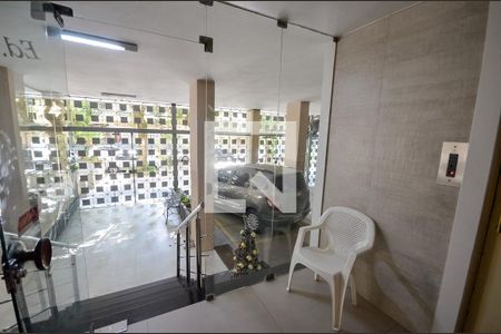 Apartamento à venda com 112m², 3 quartos e 1 vaga Apartamento à venda com 112m², 3 quartos e 1 vagaHall