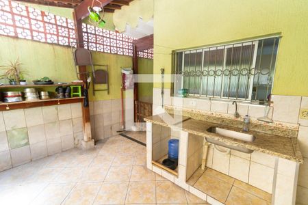 Casa à venda com 90m², 3 quartos e 2 vagasQuintal