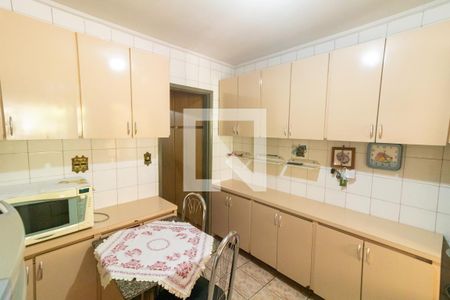 Casa à venda com 90m², 3 quartos e 2 vagasCozinha