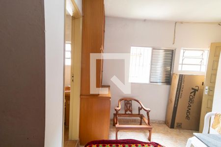 Casa à venda com 90m², 3 quartos e 2 vagasQuarto de Serviço