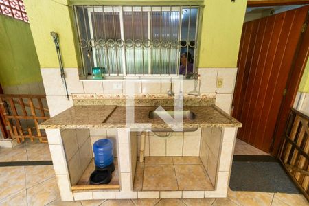 Casa à venda com 90m², 3 quartos e 2 vagasQuintal