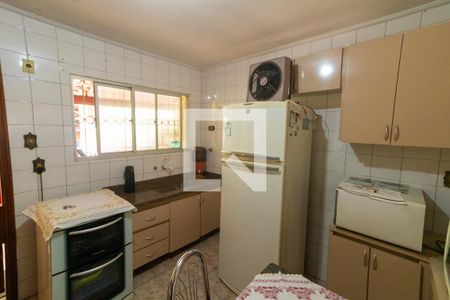 Casa à venda com 90m², 3 quartos e 2 vagasCozinha