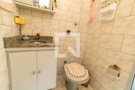 Casa à venda com 90m², 3 quartos e 2 vagasBanheiro