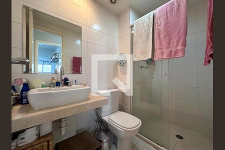 Apartamento à venda com 80m², 2 quartos e 1 vagaBanheiro Social