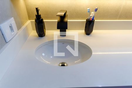 Casa de condomínio à venda com 61m², 2 quartos e 1 vaga Casa de condomínio à venda com 61m², 2 quartos e 1 vagaBanheiro