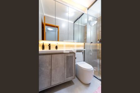 Casa de condomínio à venda com 61m², 2 quartos e 1 vaga Casa de condomínio à venda com 61m², 2 quartos e 1 vagaBanheiro