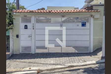 Casa de condomínio à venda com 61m², 2 quartos e 1 vaga Casa de condomínio à venda com 61m², 2 quartos e 1 vagaFachada