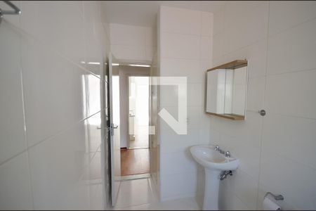 Apartamento à venda com 82m², 2 quartos e sem vaga Apartamento à venda com 82m², 2 quartos e sem vagaBanheiro