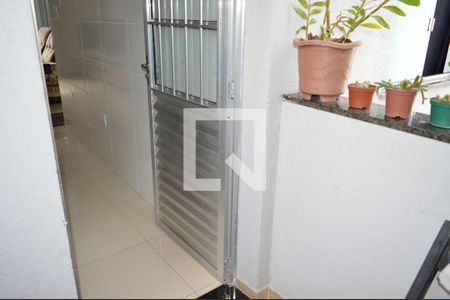 Apartamento à venda com 76m², 3 quartos e 1 vagaÁrea de serviço