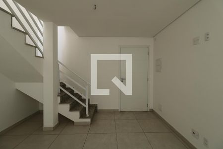 Sala/Cozinha de apartamento à venda com 2 quartos, 95m² em Vila Pires, Santo André