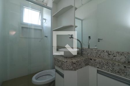 Apartamento à venda com 95m², 2 quartos e 2 vagasBanheiro da Suite
