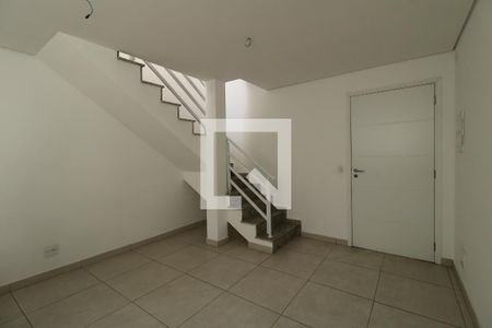Sala/Cozinha de apartamento à venda com 2 quartos, 95m² em Vila Pires, Santo André
