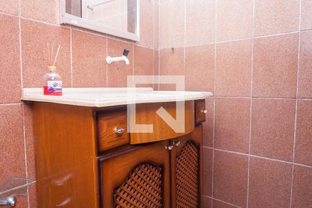 Casa para alugar com 120m², 2 quartos e 2 vagas Casa para alugar com 120m², 2 quartos e 2 vagasbanheiro