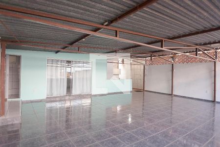 Casa para alugar com 120m², 2 quartos e 2 vagas Casa para alugar com 120m², 2 quartos e 2 vagasvaranda