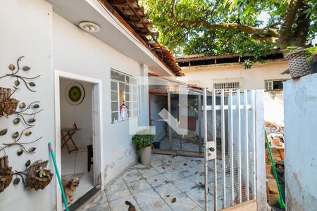 Casa à venda com 320m², 2 quartos e 6 vagasÁrea de Serviço