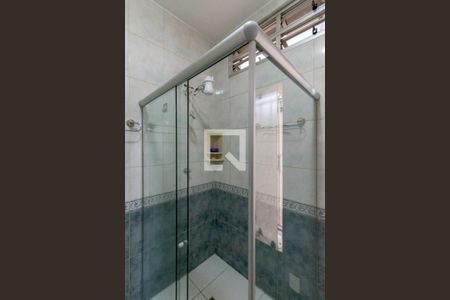 Casa à venda com 320m², 2 quartos e 6 vagasBanheiro Social