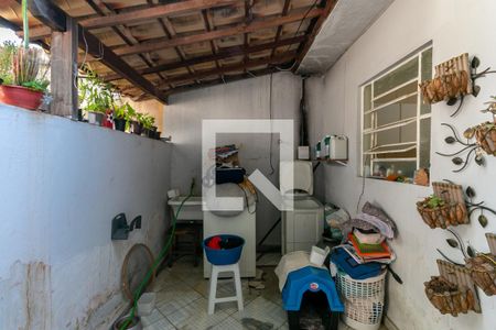 Casa à venda com 320m², 2 quartos e 6 vagasÁrea de Serviço