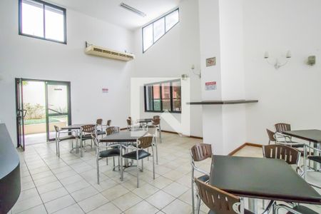 Apartamento para alugar com 45m², 1 quarto e 1 vaga Apartamento para alugar com 45m², 1 quarto e 1 vagaÁrea comum - Salão de festas