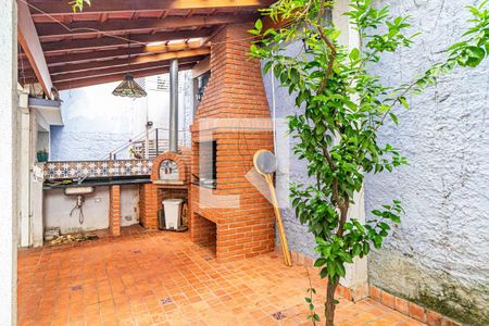 Casa à venda com 147m², 4 quartos e 3 vagas Casa à venda com 147m², 4 quartos e 3 vagasChurrasqueira