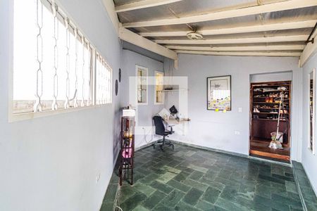 Casa à venda com 147m², 4 quartos e 3 vagas Casa à venda com 147m², 4 quartos e 3 vagasSuite - Escritório