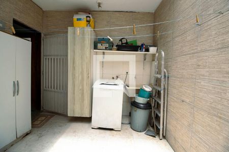 Casa à venda com 102m², 3 quartos e 2 vagas Casa à venda com 102m², 3 quartos e 2 vagasLavanderia