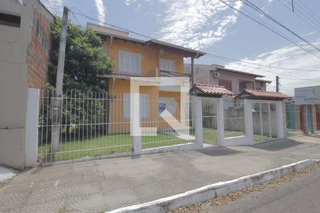 Casa à venda com 200m², 4 quartos e 2 vagasFachada