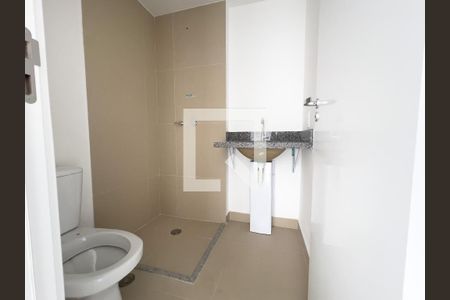Banheiro, panorâmica de kitnet/studio para alugar com 2 quartos, 39m² em Moema, São Paulo